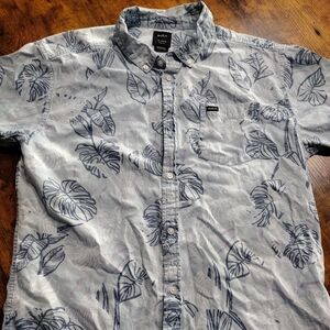 RVCA Hawaii Short Sleeve XL Slim Fit Chest Pocket Shirt